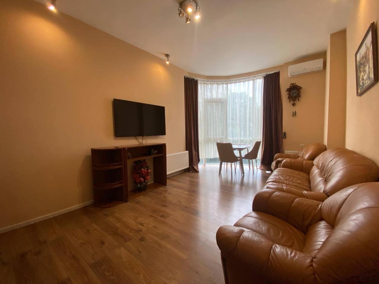 Apartment On Dragomirova Kijów Zewnętrze zdjęcie