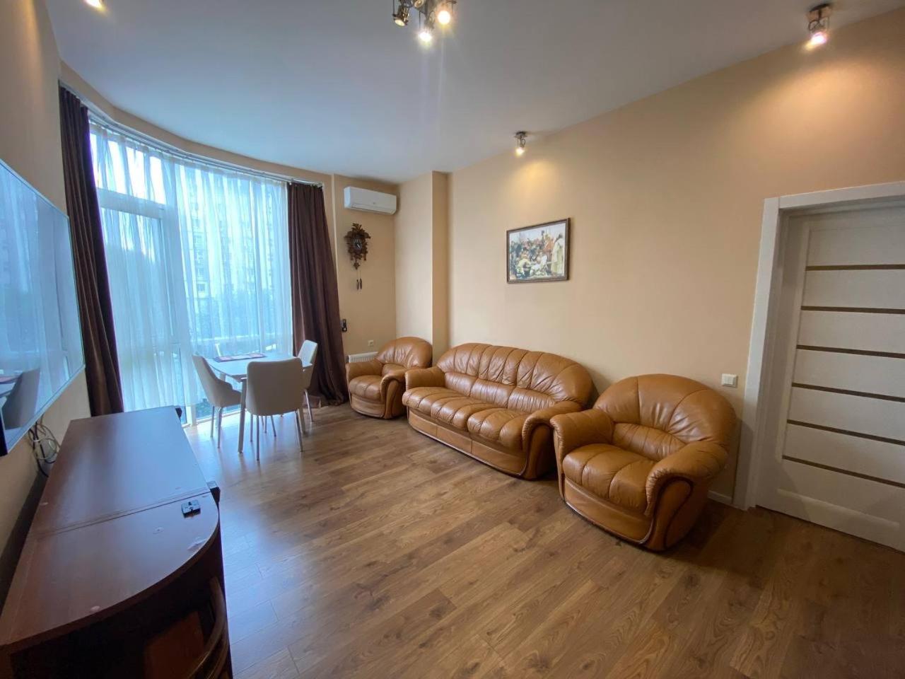 Apartment On Dragomirova Kijów Zewnętrze zdjęcie