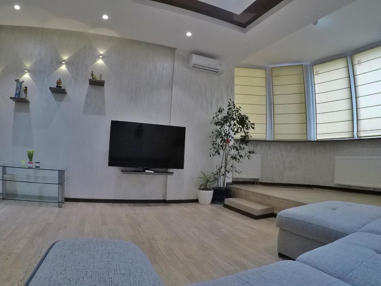 Apartment On Dragomirova Kijów Zewnętrze zdjęcie
